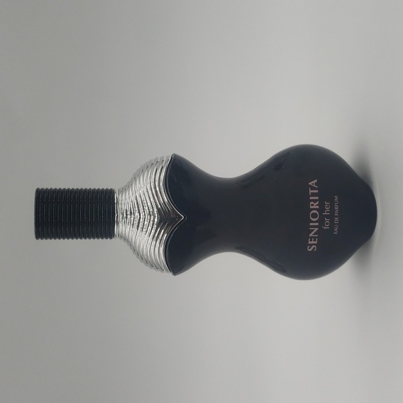 1543- Seniorita Women's Made In United Arab Emirates - Picture 1 of 4